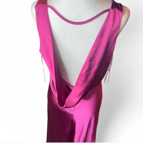 Lulu's Dress - Picture 3 of 4